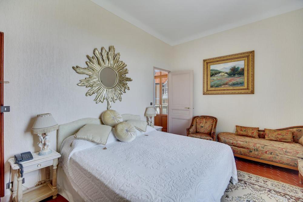 Le Chateau De Mei Lese La Croix-Valmer Room photo
